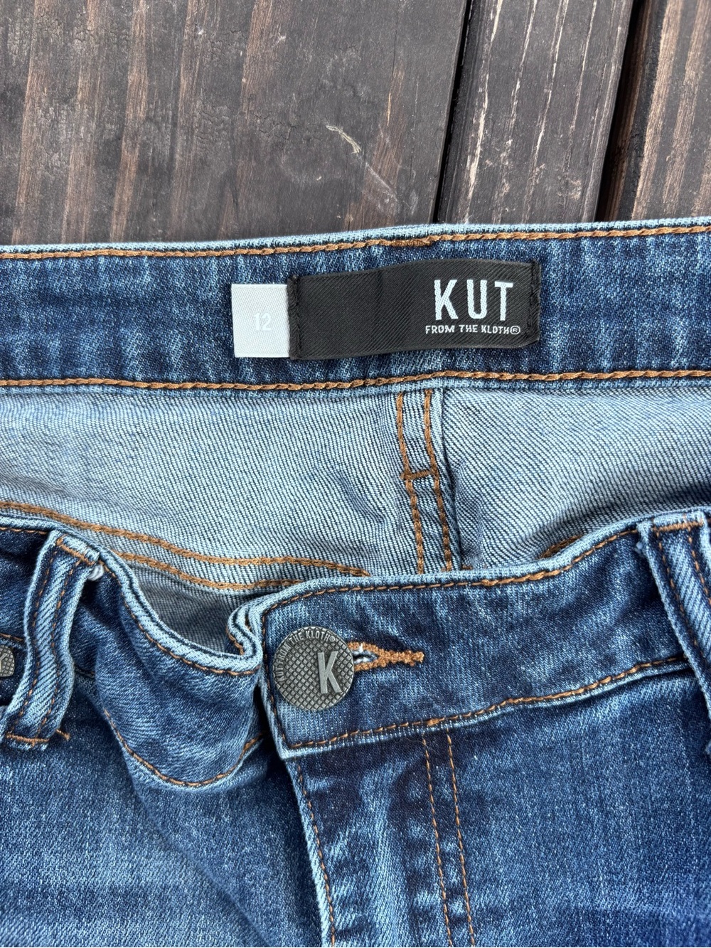 Kut from the Kloth Distressed Raw-Hem Cropped Blue Jeans - Picture 6 of 8